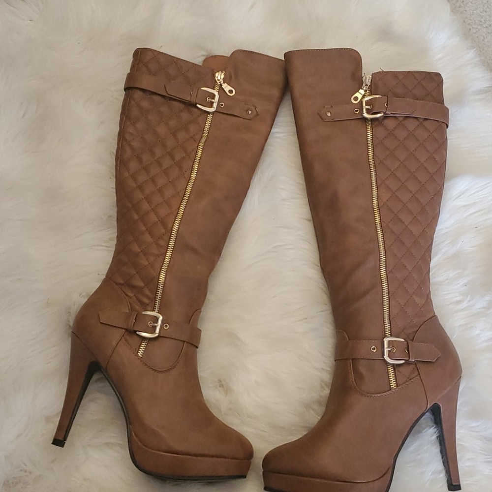 Brown Quilted Boots!